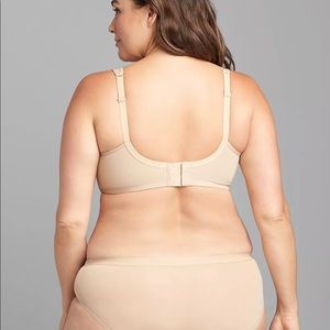 Smooth Lightly Lined Balconette Bra
